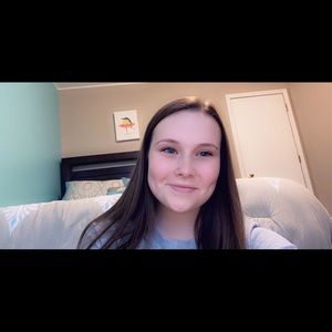 Meet your Posher, Brianna